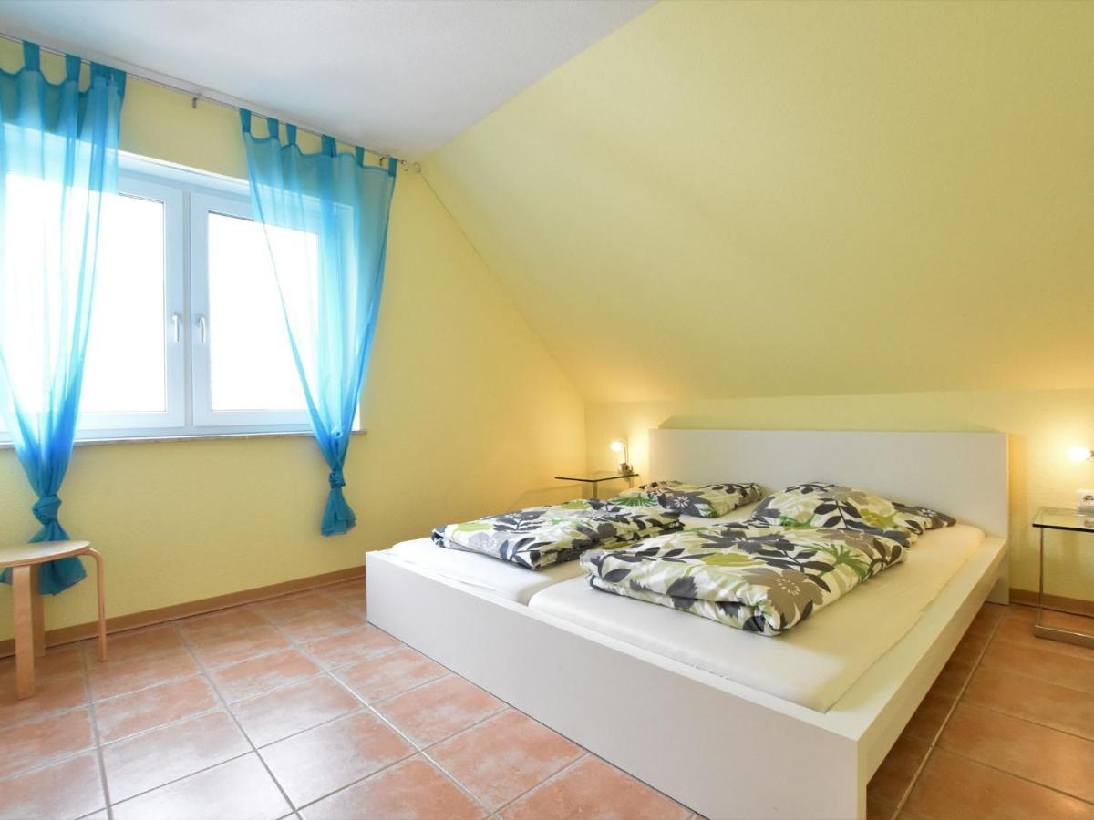 5-Bedroom Holiday Home In Zierow With Garden Ruang foto